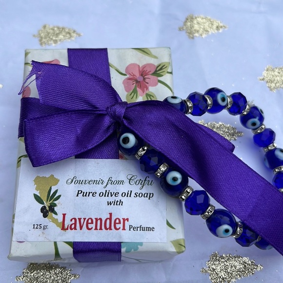 Gift wrapped Souvenir from Greece. Lavender soap with Stretch Evil Eye Bracelet. - Picture 2 of 7